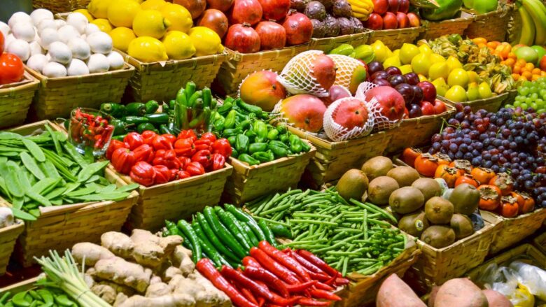 اسعار الخضار والفواكه في السوق المركزي اليوم