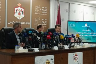عاجل | المومني: كميات الغاز الموجودة في حقل الريشة لن يتم استخراجها بشكل كامل