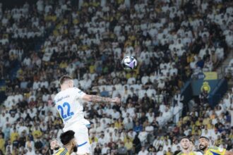 سافيتش ينقذ الهلال من الهزيمة ويقوده للتعادل