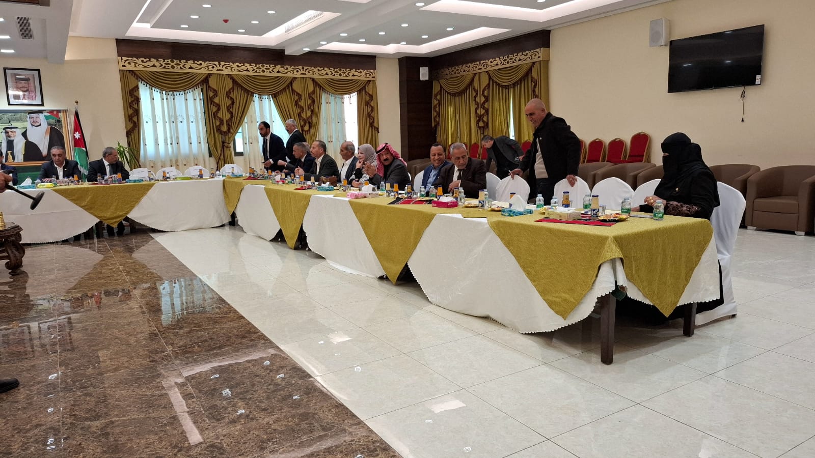 لقاء تشاوري بين مجلس محافظة الكرك ونواب المحافظة