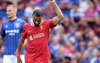 ما سبب أزمة محمد صلاح مع نادي ليفربول