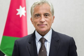 عاجل | حسان: الحكومة ملتزمة بتنفيذ توجيهات الملك بالتعاون مع الأعيان