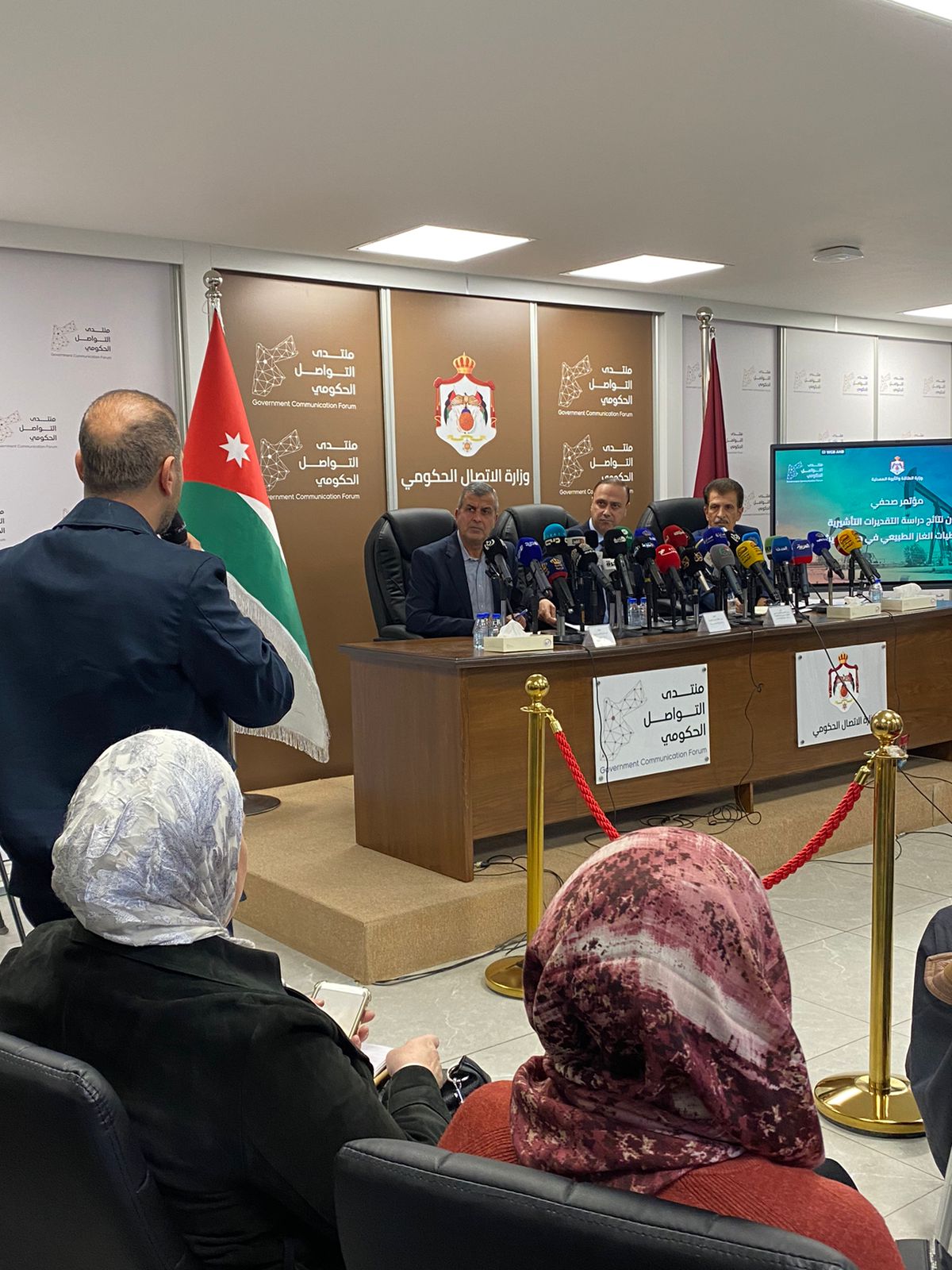 عاجل | الخرابشة: دراسة الغاز كشفت عن كميات متفائلة في حقل الريشة لكن يجب النظر إليها بشمولية