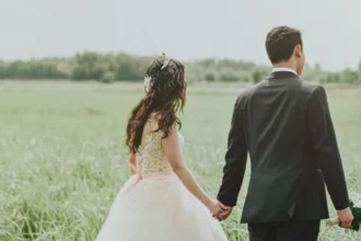 كيف أنقذ سائق قطار حياة امرأة وأدى لزواجها؟