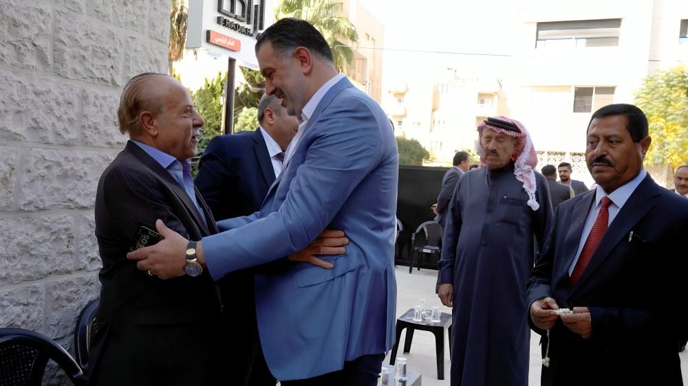 قيادات ونواب حزب إرادة يكرمون أمينهم العام البطاينة