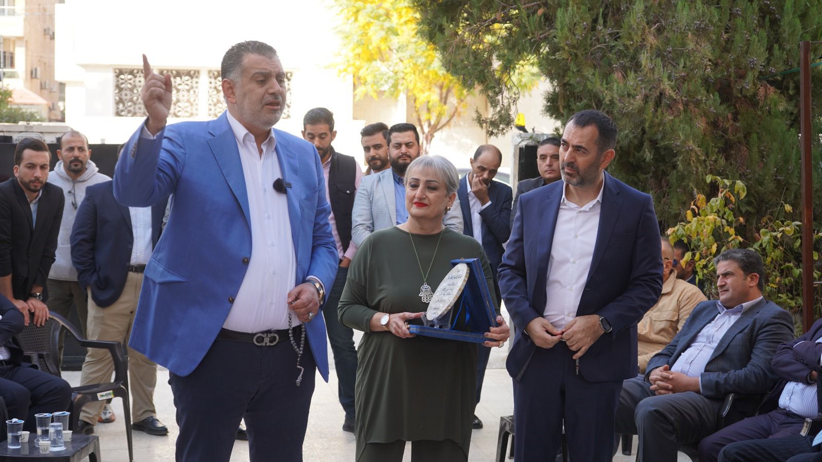 قيادات ونواب حزب إرادة يكرمون أمينهم العام البطاينة