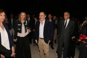 الأميرة ريم علي تفتتح معرض النجمات في جاليري رأس العين