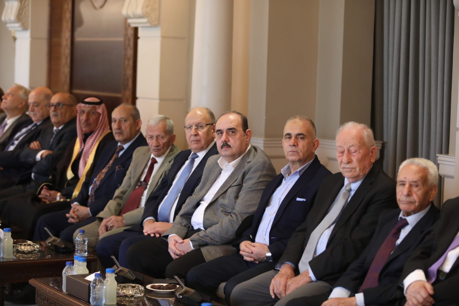العيسوي يلتقي فعاليات ثقافية وأكاديمية وإعلامية
