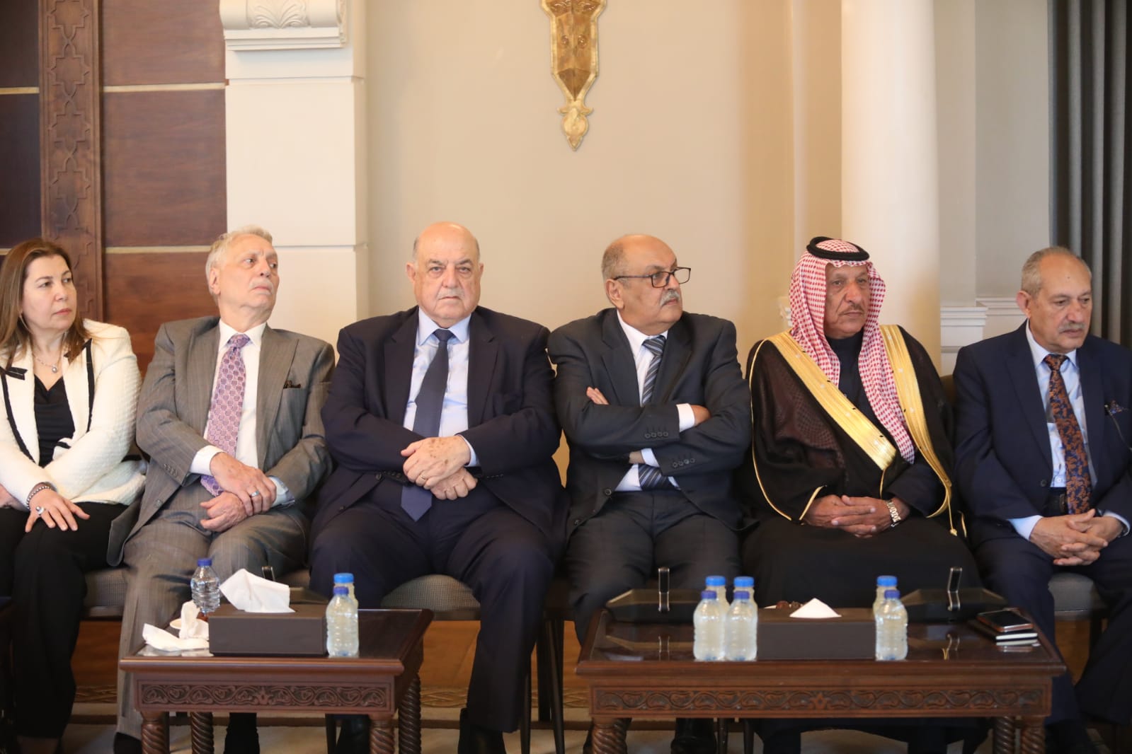 العيسوي يلتقي فعاليات ثقافية وأكاديمية وإعلامية