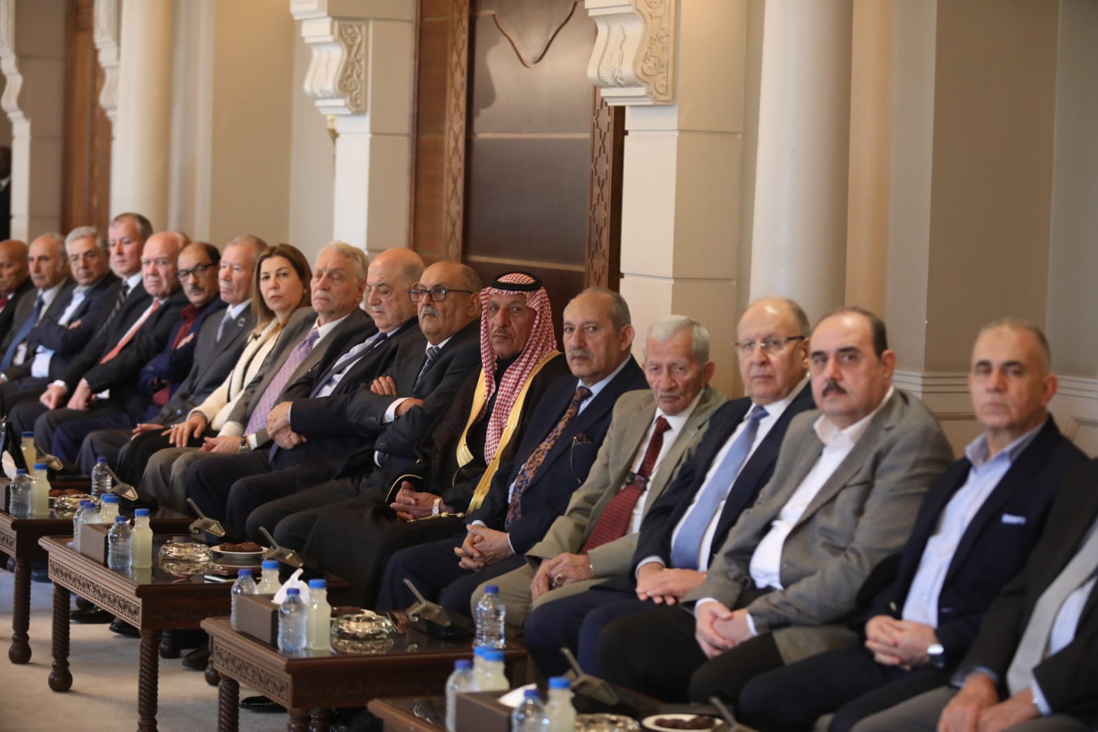 العيسوي يلتقي فعاليات ثقافية وأكاديمية وإعلامية