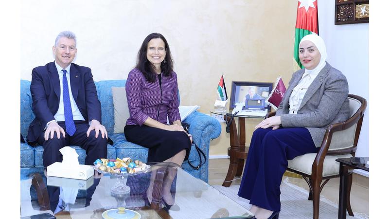 بني مصطفى تبحث التعاون مع الأسترالية