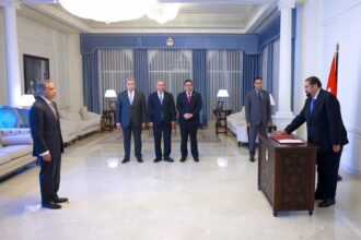 أعضاء مجلس مفوضي سلطة إقليم البترا يؤدون القسم القانوني