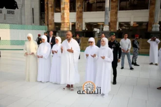 الأميرة منى تؤدي العمرة برفقة الأميرات عائشة وزين وريم