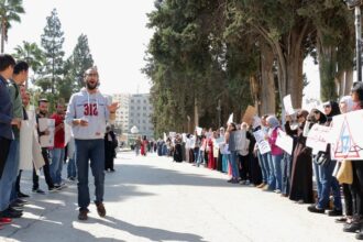 فصل 92 طالباً بشهادات تركية مزورة