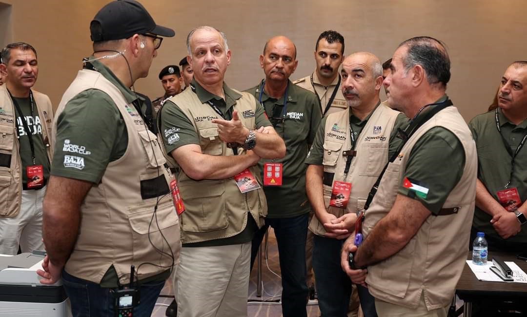الأمير فيصل يزور مقر رالي باها الأردن في العقبة