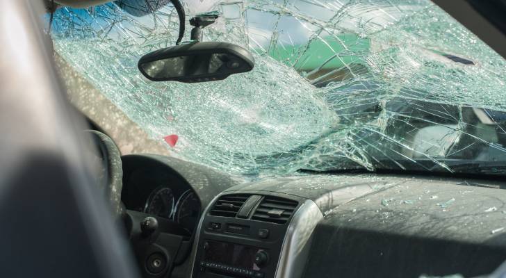 إدارة السير تحذر من مخاطر حوادث الطرق وتدعو للسلامة المرورية
