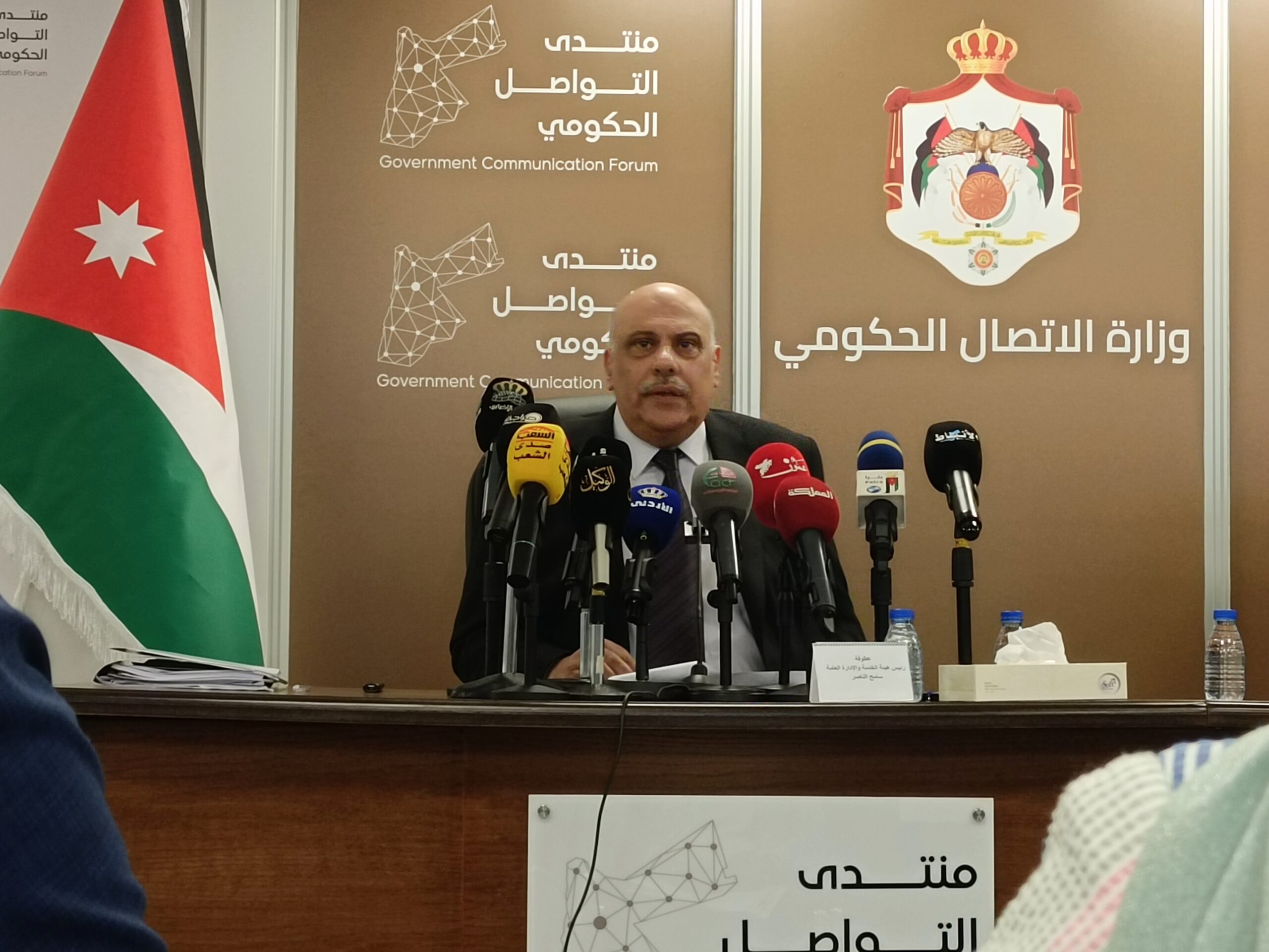 64%؜ من حجم الجهاز الحكومي موجود في وزارتي التربية والتعليم والصحة