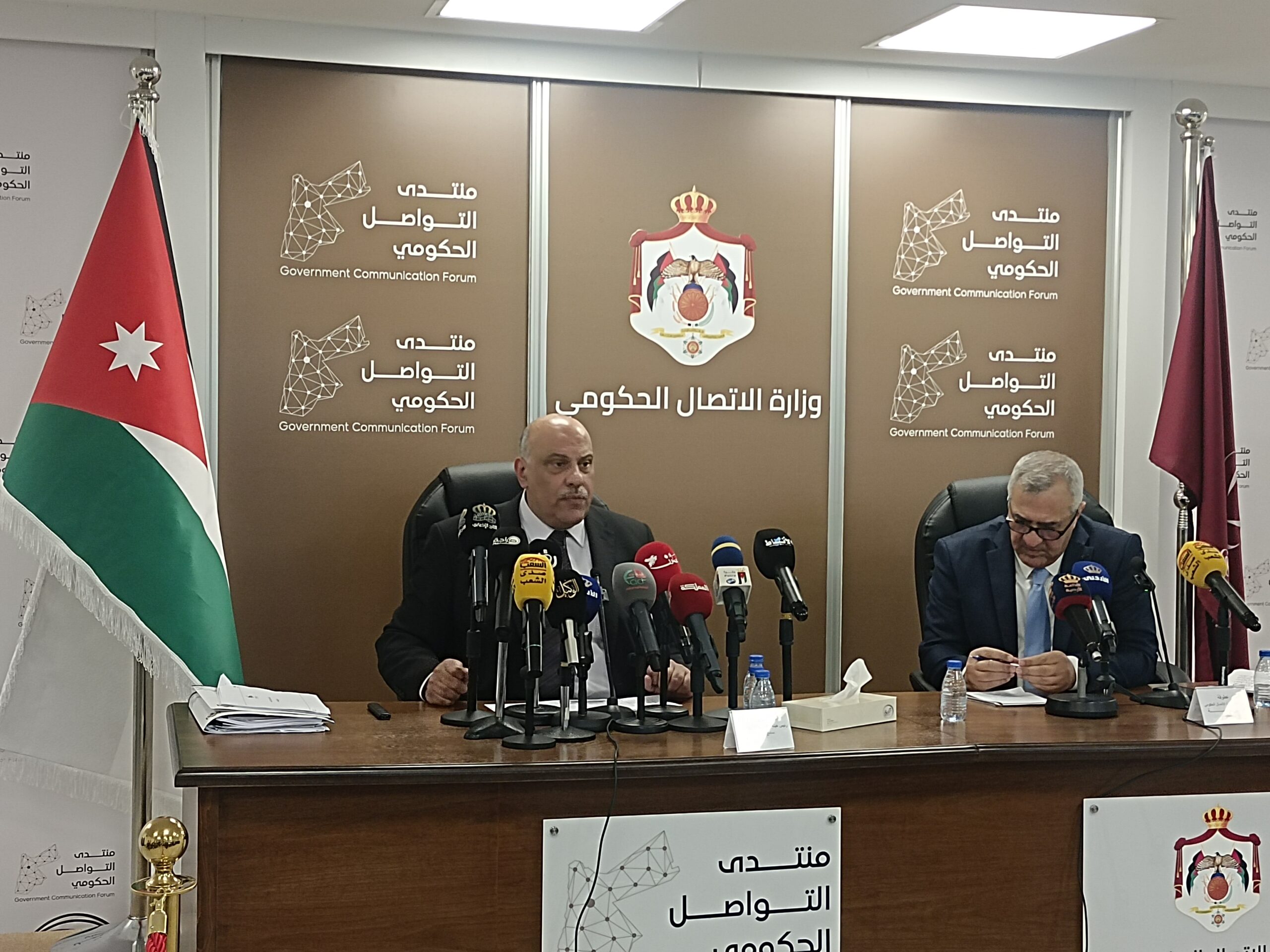 64%؜ من حجم الجهاز الحكومي موجود في وزارتي التربية والتعليم والصحة