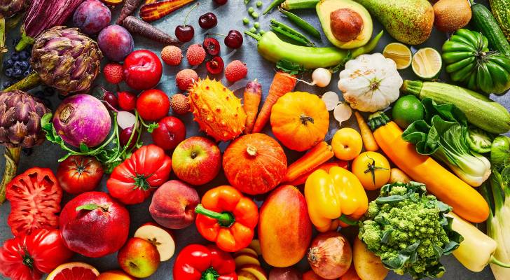 تعرف على اسعار الخضار والفواكه في السوق المركزي