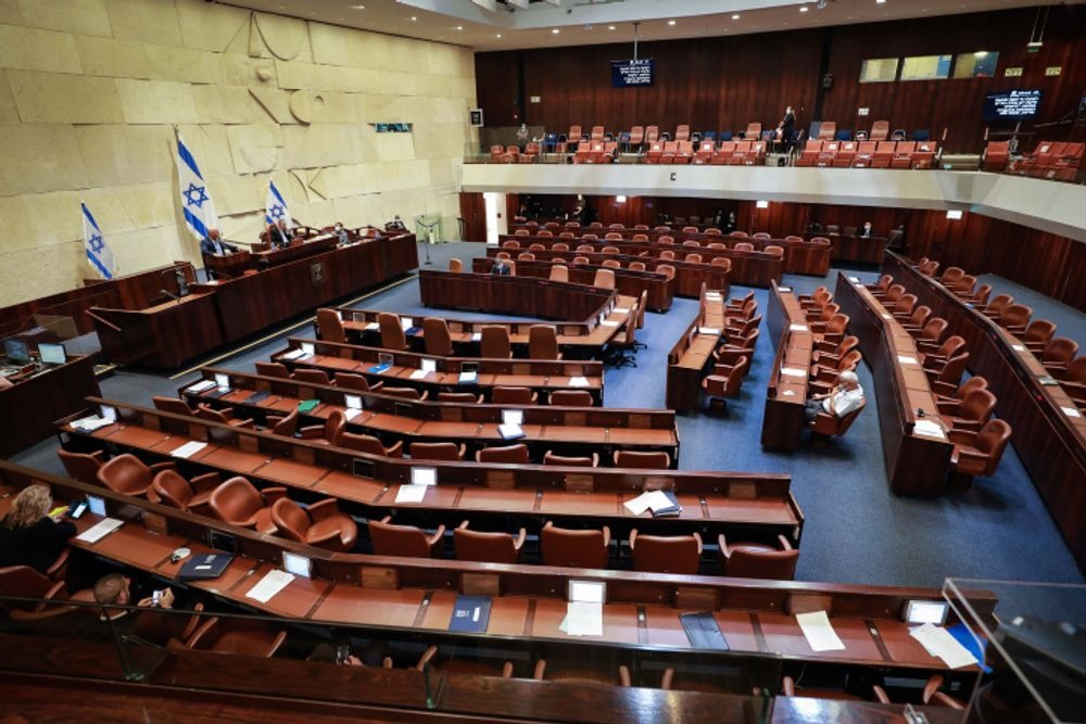 الكنيست الاسرائيلي يصادق على قانون ترحيل عائلات منفذي العمليات إلى غزة لمدة 20 عاماً