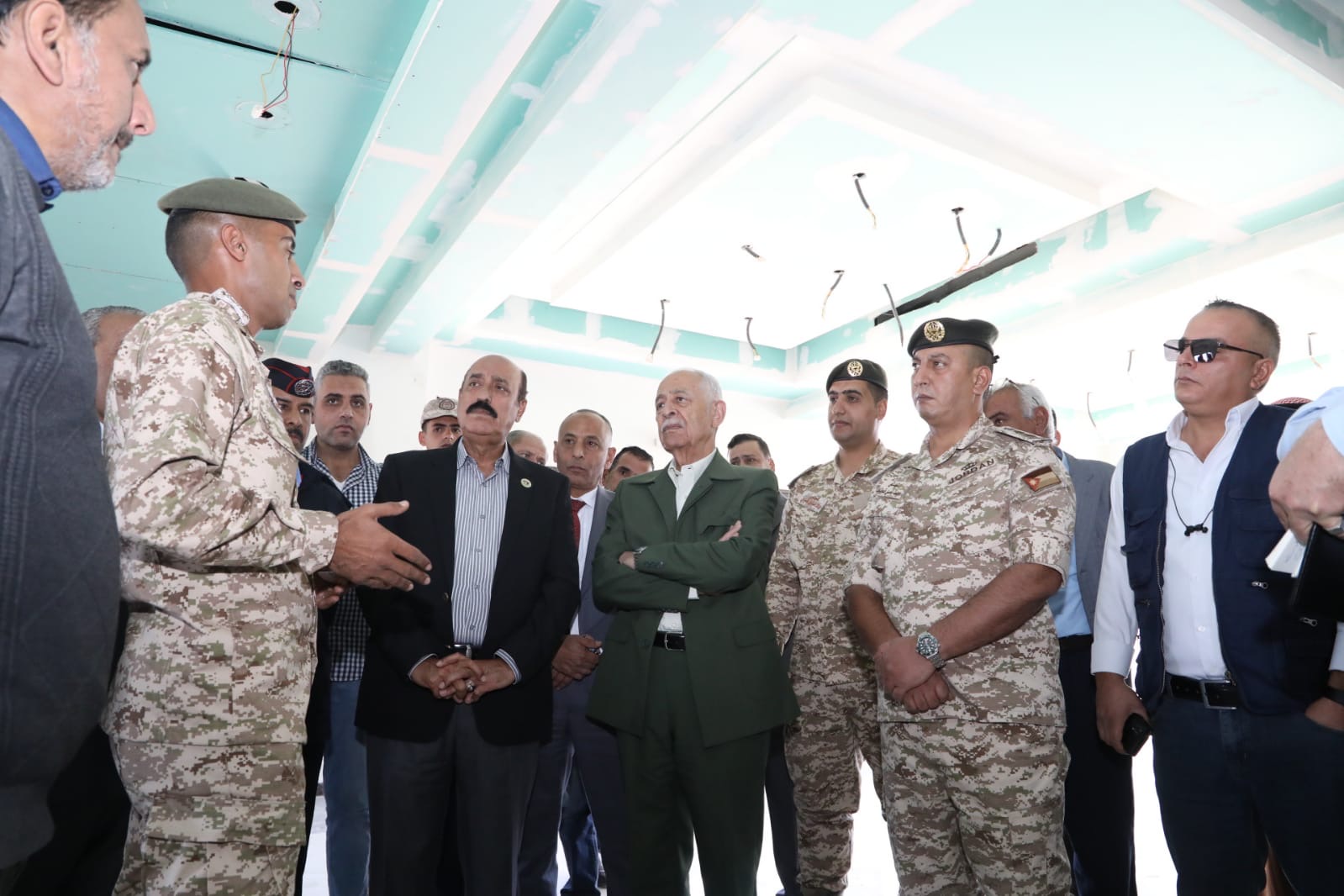 رئيس الديوان الملكي يتفقد مشاريع مبادرات ملكية في محافظتي معان والطفيلة (فيديو و صور)