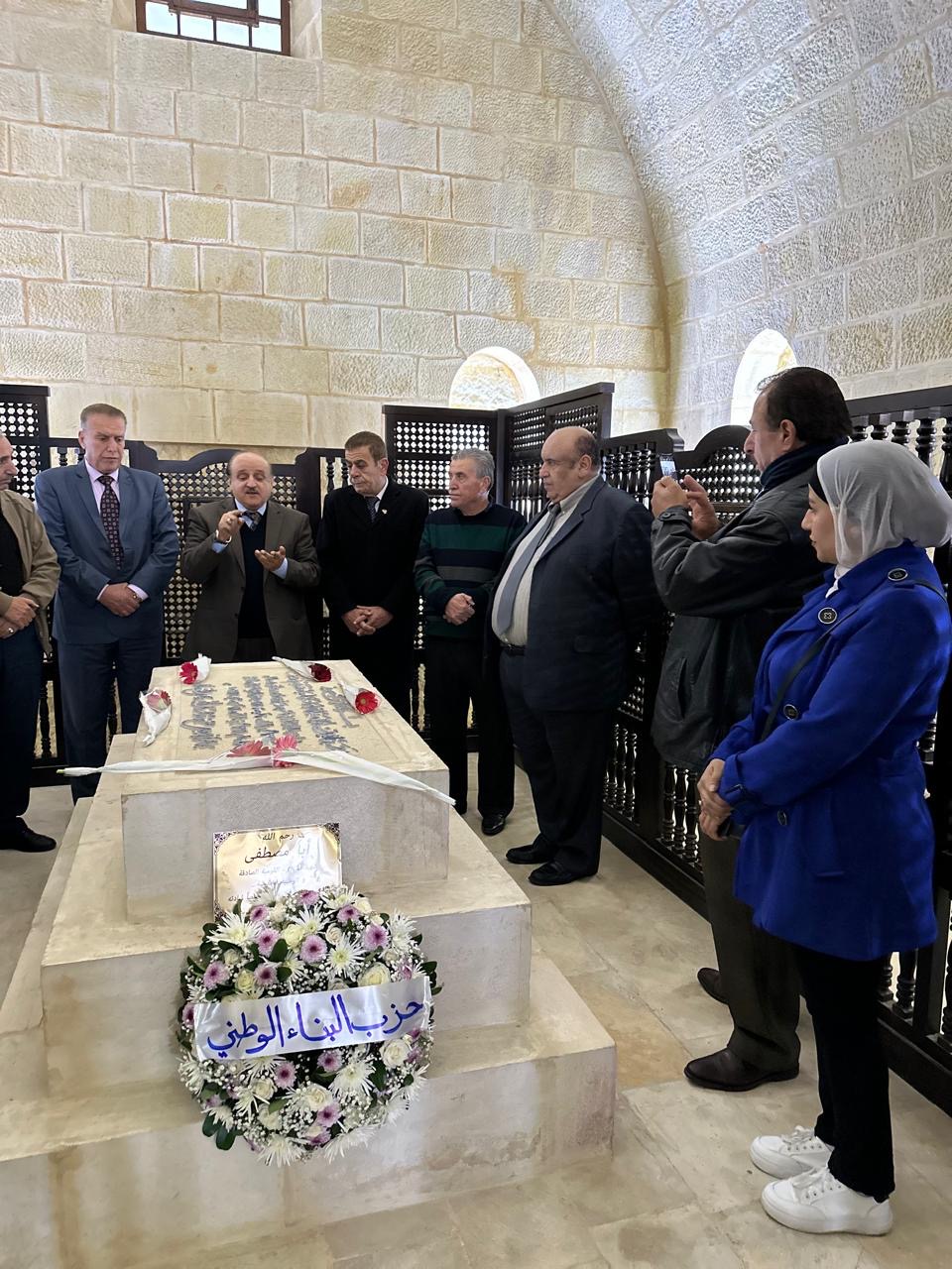 د عوجان يكتب عن زيارة حزب البناء الوطني لقصر رغدان وضريح الشهيد وصفي التل
