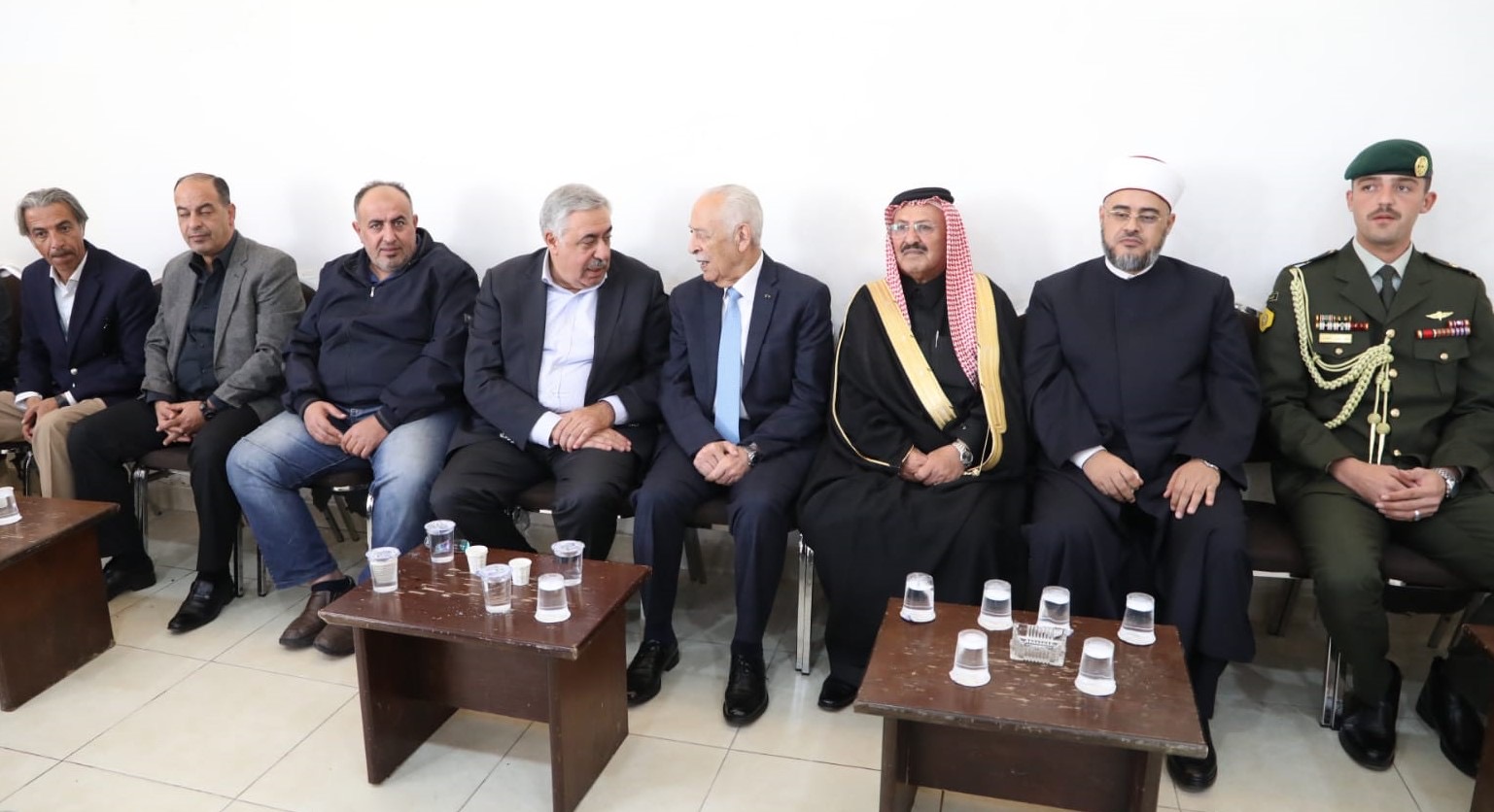 مندوبا عن الملك وولي العهد.... العيسوي يعزي الحجايا والحويان