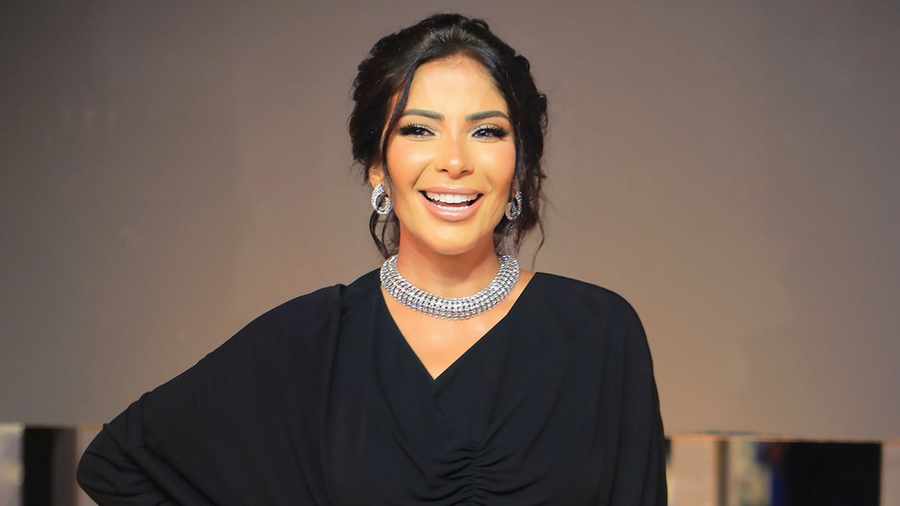 ما سبب دخول منى زكي حالة من الاكتئاب والحزن بفترة من حياتها ؟