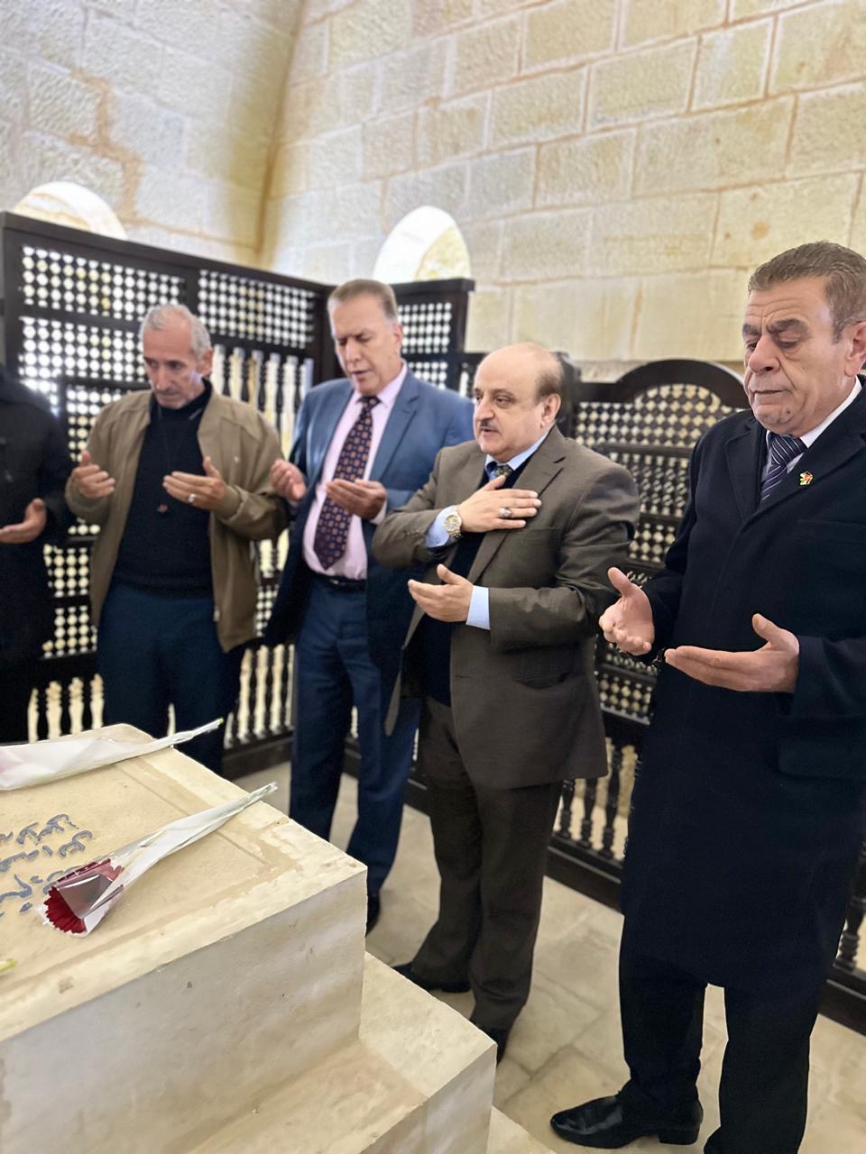 د عوجان يكتب عن زيارة حزب البناء الوطني لقصر رغدان وضريح الشهيد وصفي التل