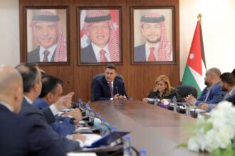 الصفدي يترأس اجتماع لجنة الرد على خطبة العرش.. واختيار الخشمان رئيساً للجنة وبيان المحسيري مقرراً