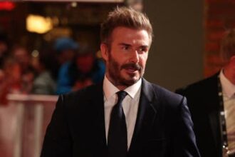 اللاعب الانجليزي ديفيد بيكهام يعاني من مرض ليس لهو علاج