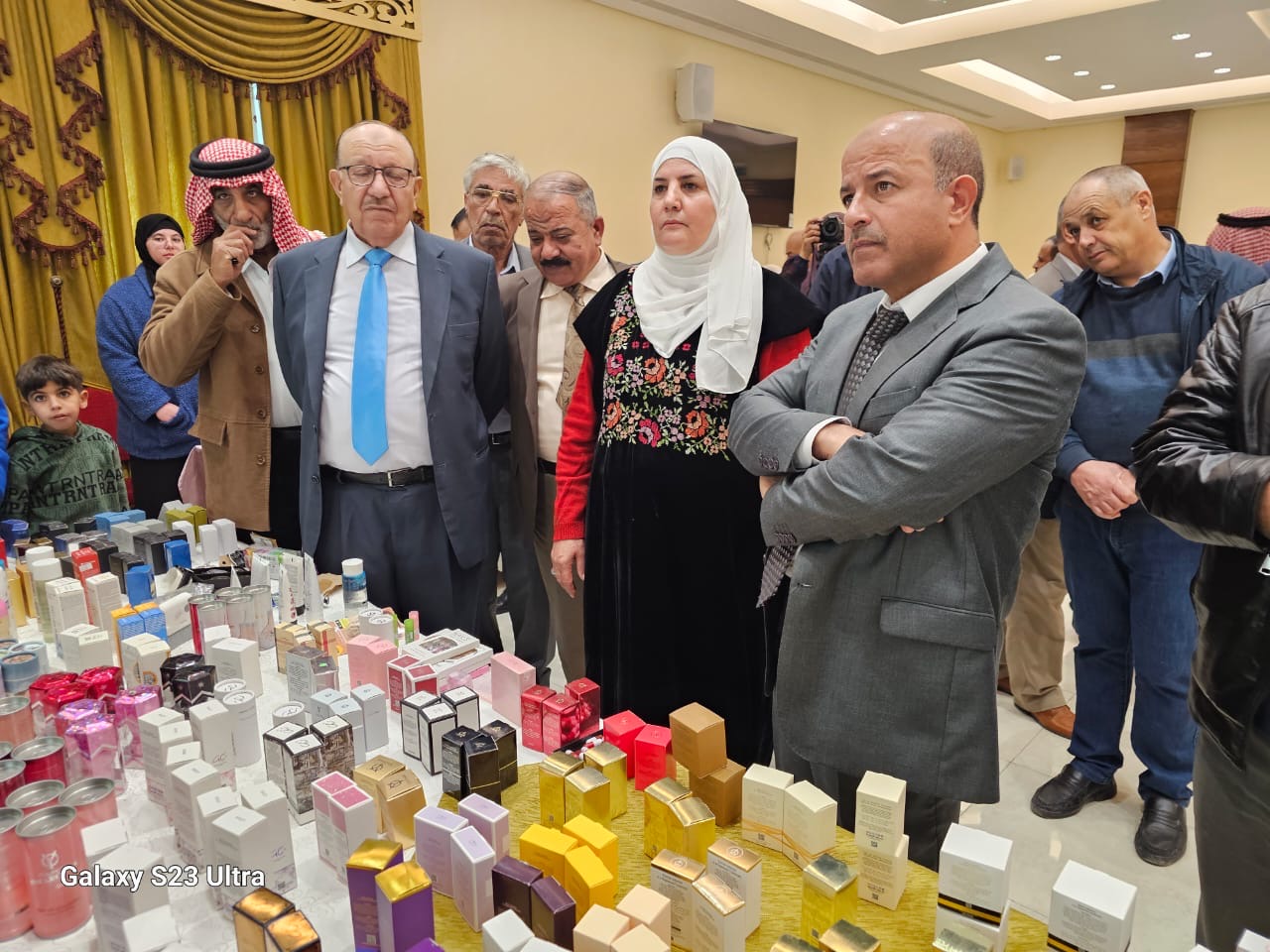 بازار نشميات الكرك بنادي المتقاعدين العسكريين