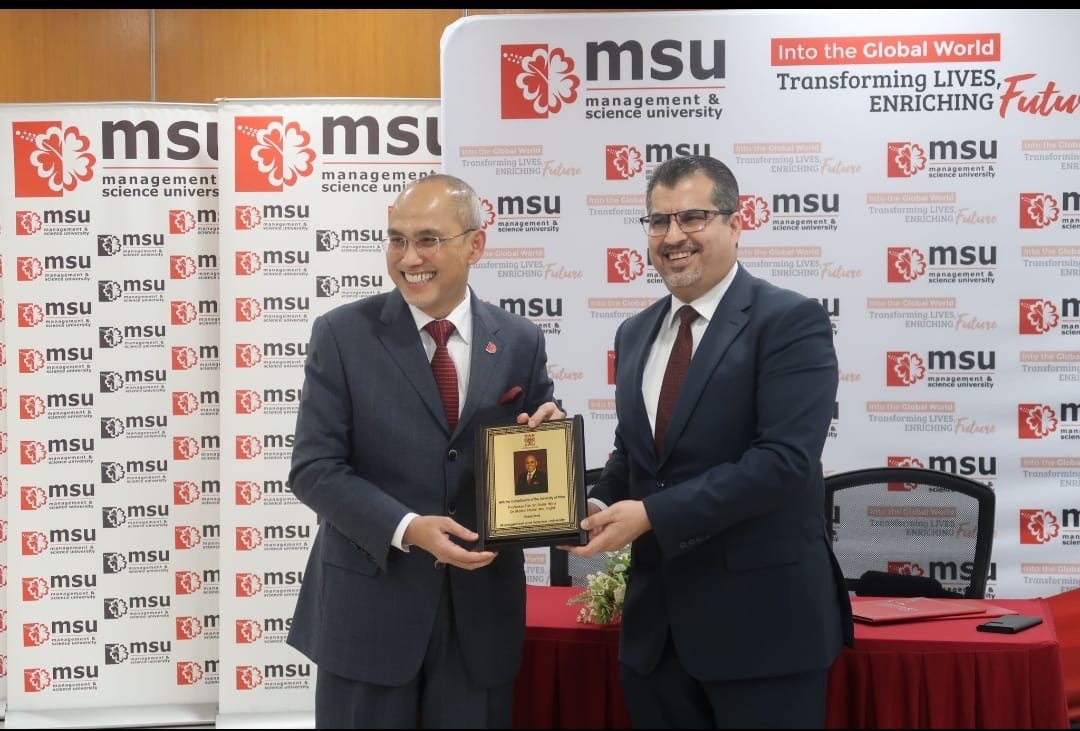 صورة حول : جامعة البترا توقع مذكرة تفاهم مع جامعة الإدارة والعلوم الماليزية بهدف التعاون الأكاديمي والبحثي جامعة البترا توقع مذكرة تفاهم مع جامعة الإدارة والعلوم الماليزية بهدف التعاون الأكاديمي والبحثي