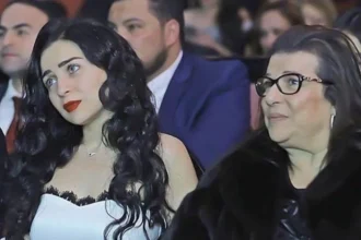 ما سبب غياب مي عز الدين عن جنازة والدتها ؟
