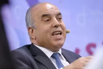 "محافظة" يستعرض إنجازات الوزارة وخطط تطوير التعليم أمام النواب