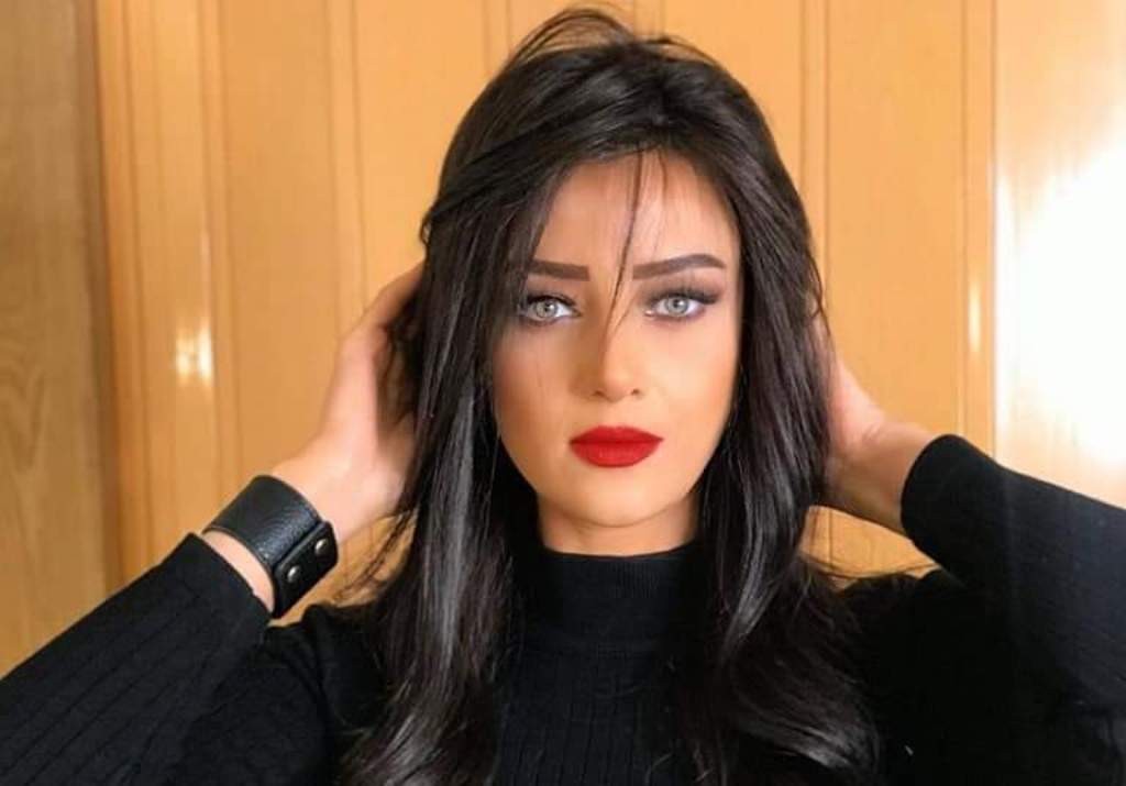 ماقصة رضوى الشربيني مع النيابة المصرية ؟