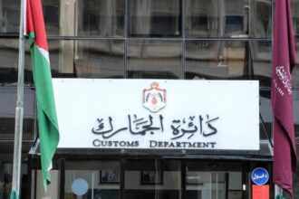 عاجل | الجمارك: تخفيض ضريبة السيارات الكهربائية يشمل المخزنة بالعقبة