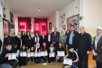 تربية لواء الجامعة تكرم الطلبة الفائزين في مسابقة الإبداع