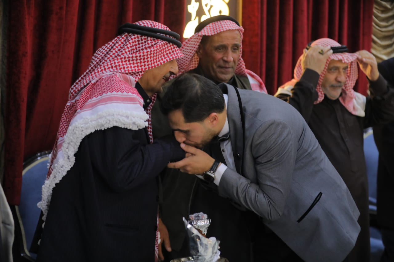 صورة حول : بحضور مهيب.... عشيرة المشاقبة تحتفل بزفاف الاستاذ مالك غازي ابو عديلة المشاقبة بحضور مهيب.... عشيرة المشاقبة تحتفل بزفاف الاستاذ مالك غازي ابو عديلة المشاقبة