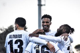 عاجل | الملكي يقصي السلط بركلات الترجيح ويحجز مكانه في نصف نهائي كأس الأردن