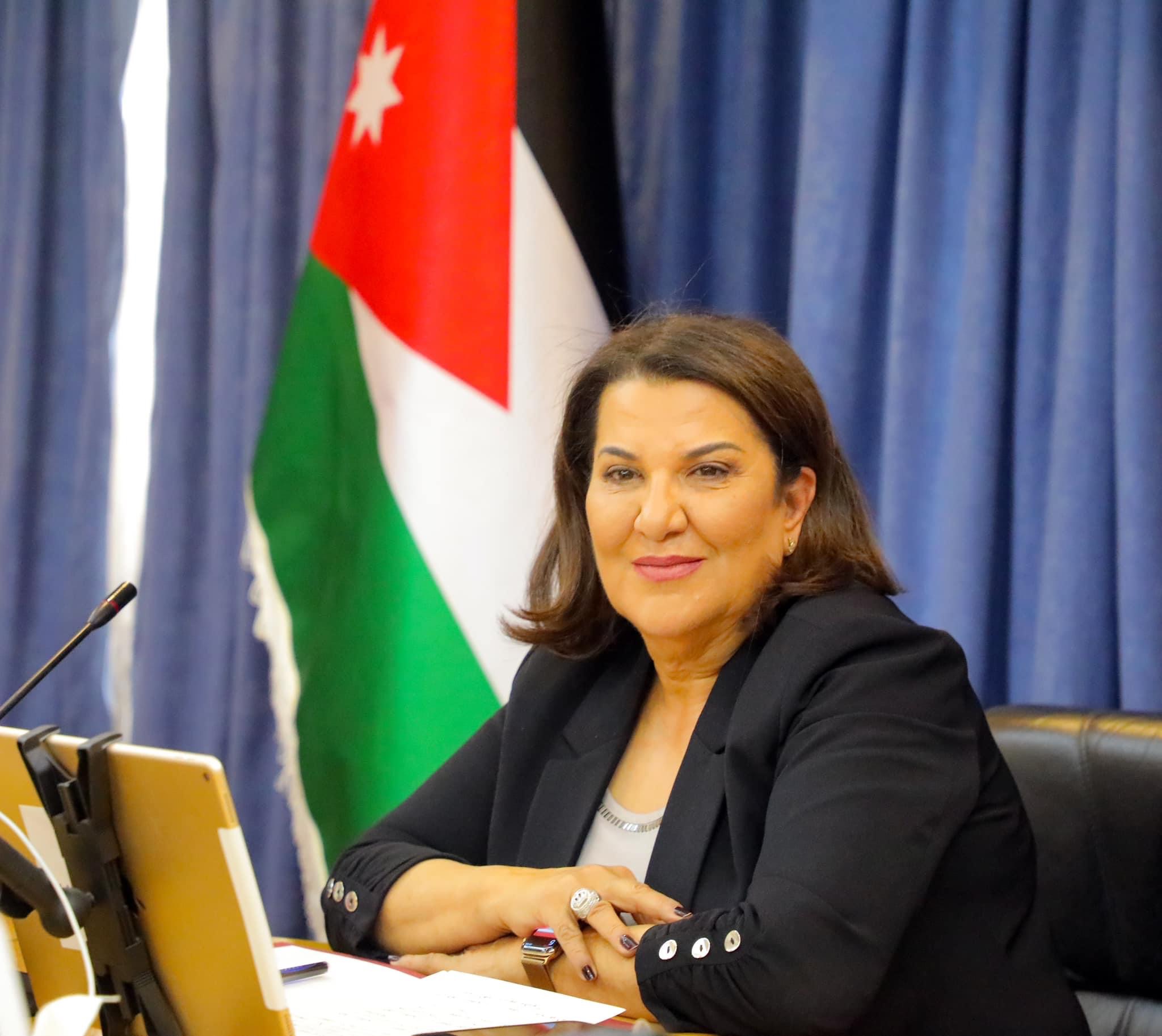 خولة العرموطي تفتتح مهرجان ليالي للثقافة و الفنون في المفرق