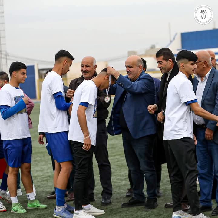 صورة حول : عاجل | الرمثا يتوج بطلاً لدوري الشباب تحت 19 عاماً عاجل | الرمثا يتوج بطلاً لدوري الشباب تحت 19 عاماً