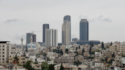 تتأثر المملكة بكتلة هوائية باردة وانخفاض ملموس على درجات الحرارة