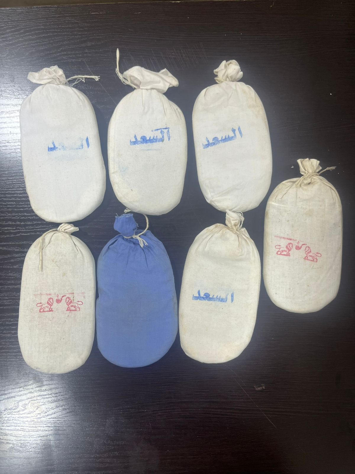 عاجل | مكافحة المخدرات تقبض على 12 مروجاً وتاجراً في 6 حملات أمنية