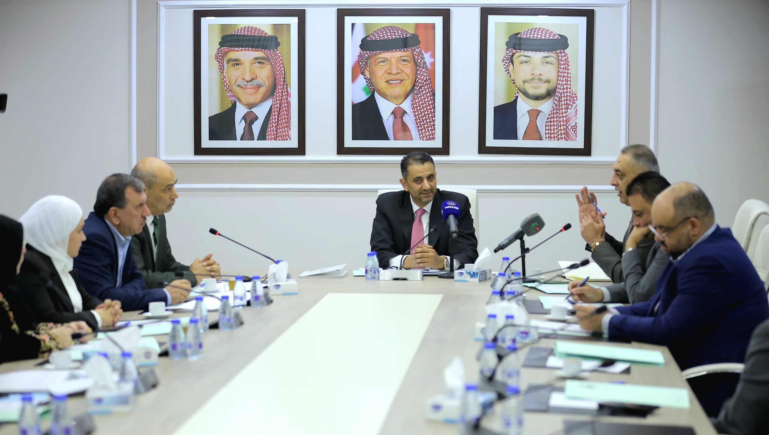 صورة حول : "الاقتصاد النيابية "تبحث الية عملها للمرحلة المقلة "الاقتصاد النيابية "تبحث الية عملها للمرحلة المقلة