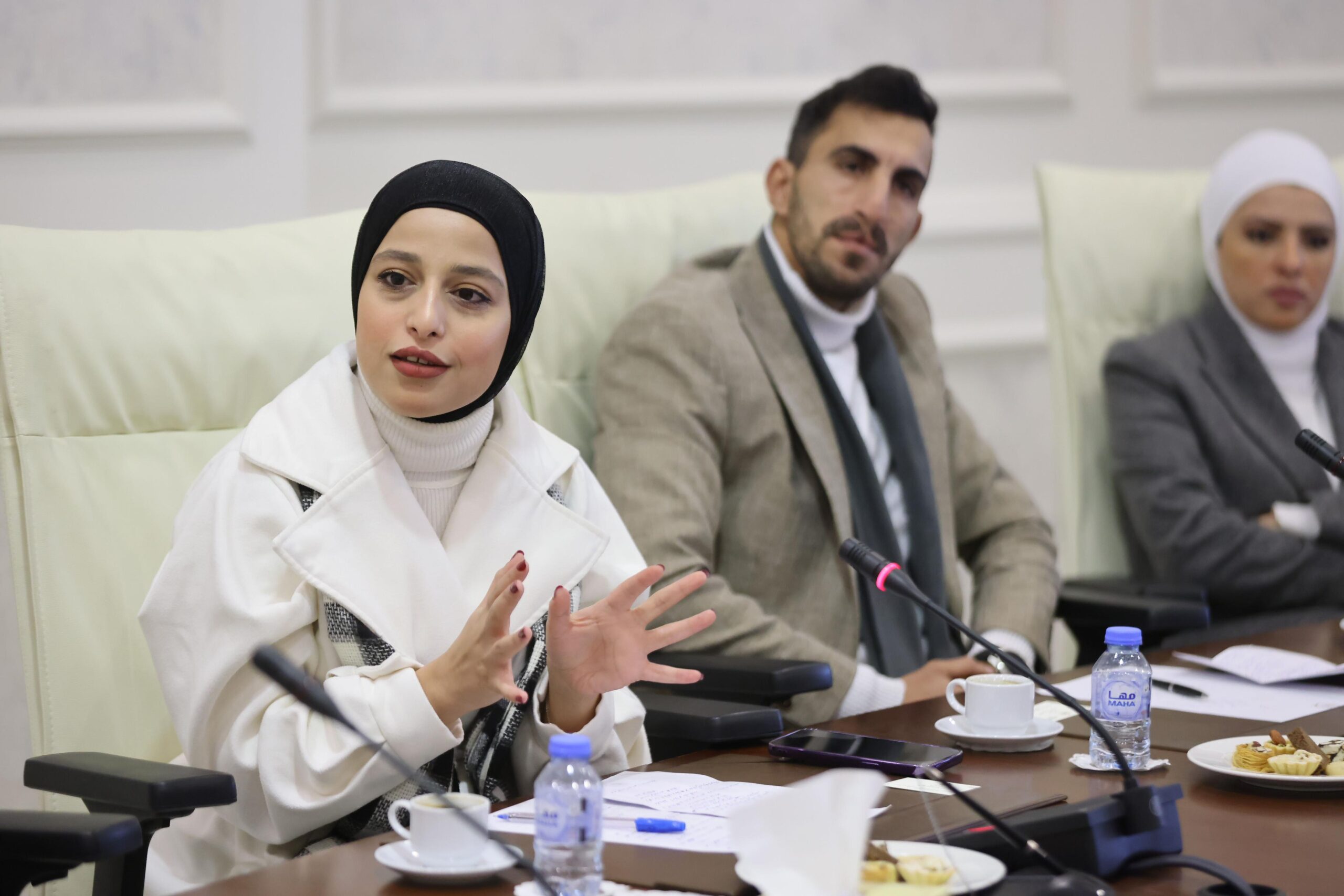 صورة حول : وزير الشباب يلتقي أعضاء الائتلاف الوطني الأردني للقرار 2250" الشباب والسلام والأمن" وزير الشباب يلتقي أعضاء الائتلاف الوطني الأردني للقرار 2250" الشباب والسلام والأمن"