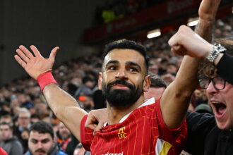 ليفربول ينجح في تجديد عقد صلاح لموسمين