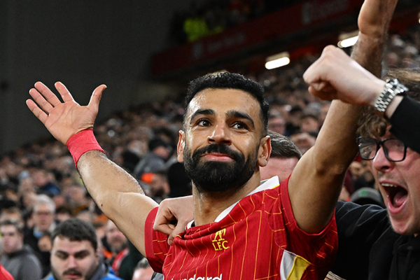 ليفربول ينجح في تجديد عقد صلاح لموسمين