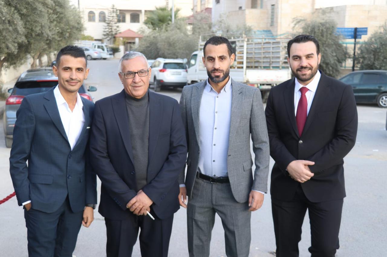 صورة حول : خطوبة الشاب محمد خليل الوريكات والآنسة منار حسن العموش خطوبة الشاب محمد خليل الوريكات والآنسة منار حسن العموش