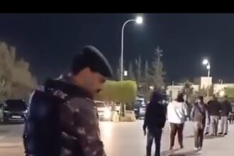 في الأردن فقط.. أطفال لا يخافون من رجال الأمن.. ما السر